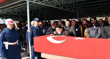 Cinayete kurban giden sözleşmeli er son yolculuğuna uğurlandı