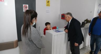 DOKTOR BAŞKANDAN SAĞLIK ÇALIŞANLARININ TALEPLERİNE ANINDA TALİMAT