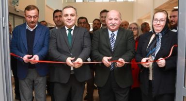 Erciyes Üniversitesi İletişim Fakültesi tarafından 10 Ocak Çalışan Gazeteciler Günü dolayısıyla “Cumhuriyet Dönemi Kayseri Gazeteleri Sergisi” açıldı.