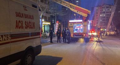  Kayseri’de ev yangını: 7 kişi dumandan etkilendi