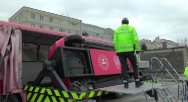 Kemer takmayan sürücülere ceza yerine ‘uygulama’