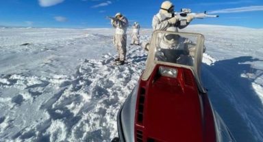 Mehmetçik zorlu kış şartlarında faaliyetlerini sürdürüyor