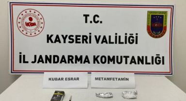 Sigara kağıdına sarılı uyuşturucu yakalandı