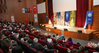 TALAS’TA ÇOCUKLAR TİYATRO İLE EĞLENDİ