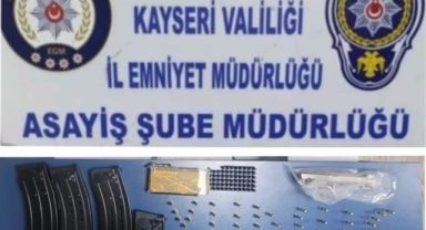 'Yunus'lardan kaçamadılar: 56 adet tabanca fişeği ve uyuşturucu ele geçirildi