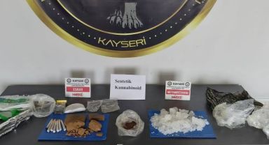 1 kilo 385 gram uyuşturucu ele geçirildi