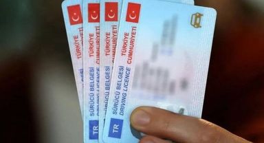 Ehliyetini yenilemeyenler dikkat! Son tarih ne zaman? Eski tip sürücü belgesi kullananlar için verilen süre azalıyor!