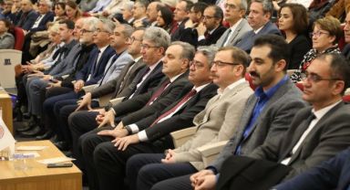 Erciyes Üniversitesi’nde 2023 Yılı Ödülleri Sahiplerini Buldu