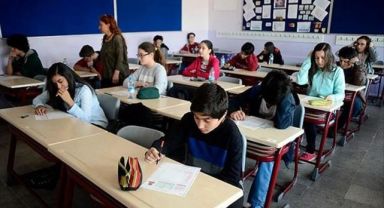 Tatil süresi kısalıyor, okul süresi artıyor