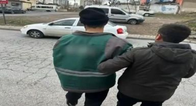 Filistinliler için toplanan yardım parasını çaldı