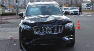 Kayserispor Başkanı Çamlı kaza yaptı