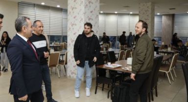 Rektör Prof. Dr. Fatih Altun’un İlk İftarı Öğrencilerle