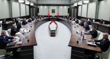 AK Parti ve kabinede değişik olacak mı? AK Parti kulislerinde 'sürpriz olur' değerlendirmesi