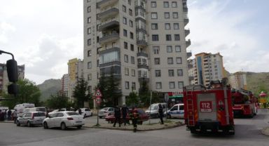 Balkonda çıkan yangın korkuttu