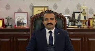 Kayseri Vali Yardımcısı Ömer Tekeş Pınarbaşı Belediye Başkanlığına görevlendirildi.