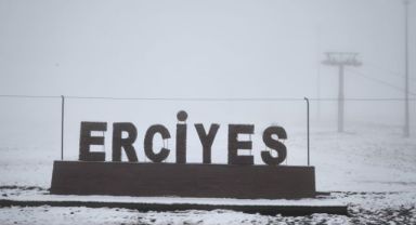 Erciyes'e mayıs ayında kar yağdı