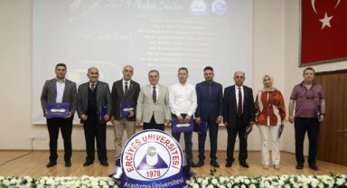 ERÜ’de “2023 Yılı Akademi Ödülleri Töreni” Düzenlendi