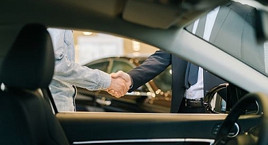 Ticaret Bakanlığı'ndan flaş açıklama! Otomotivde 6 ay 6 bin kilometre düzenlemesi uzatıldı