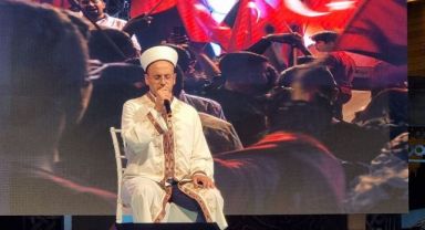 15 Temmuz'un yıl dönümünde sela okundu