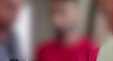 Aranan şahıs gardıropta yakalandı