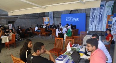 Büyükşehir’in Ücretsiz Yks Tercih Danışmanlığı Hizmetine Gençlerden Yoğun İlgi