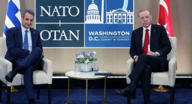 Cumhurbaşkanı Erdoğan Miçotakis'i kabul etti