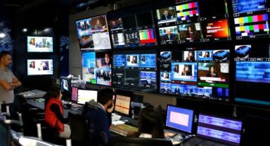 Ermeni soykırımı tezlerini uyarı ve cezalara rağmen devam ettiren Açık Radyo'nun yayın lisansı iptal edildi