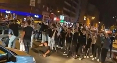 Kayseri'de Halk Sokaklara İndi! Devlet Yoksa Millet Var Sloganları Atıldı.