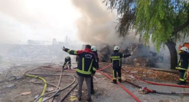 Kayseri'de kağıt fabrikasında yangın