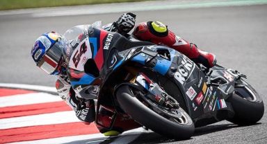 Milli motosikletçi Razgatlıoğlu'ndan üst üste 10. zafer