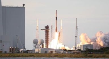 Türkiye'nin yerli ve milli haberleşme uydusu Türksat 6A uzaya fırlatıldı