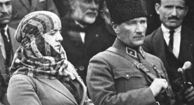 Atatürk'ün süt kardeşi Saime Hanım ile mektuplaşması gün yüzüne çıktı