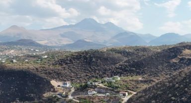 Atıl malzemeleri yakmak isterken; 130 bin metrekare alanı yaktılar