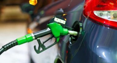 Benzine zam geldi: Artış pompa fiyatlarına yansıdı