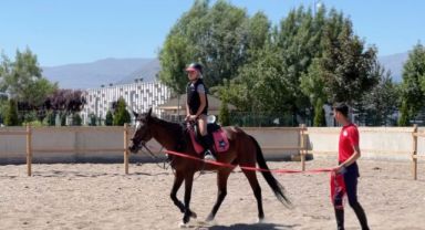 Büyükşehir'in binicilik eğitimlerinde yeni dönem kayıtları başladı