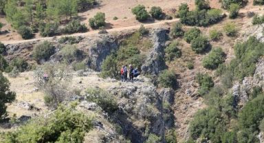 Denizli'de otomobil 200 metrelik uçuruma yuvarlandı! Korkunç kazada 4 kişi öldü