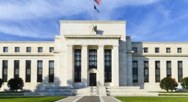 Fitch, Fed'den eylül ve aralıkta faiz indirimi bekliyor