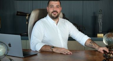 Genç Parti yeniden ayağa kalkıyor Yeni İstanbul İl Başkanı Uğur Toptaş oldu!