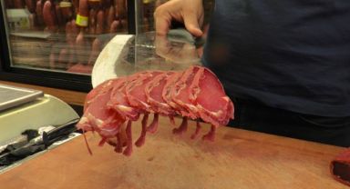  Gurbetçiler pastırmacıları hareketlendirdi