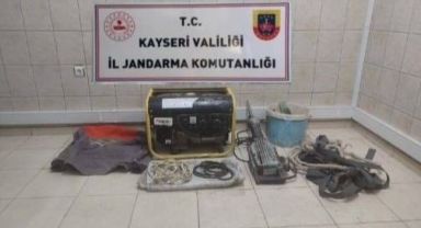 Kaçak kazıya jandarmadan suçüstü