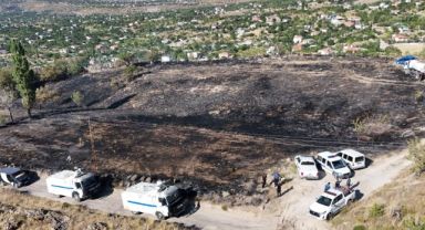 Kayseri'de çıkan anız yangınında 40 bin metrekare alan kül oldu