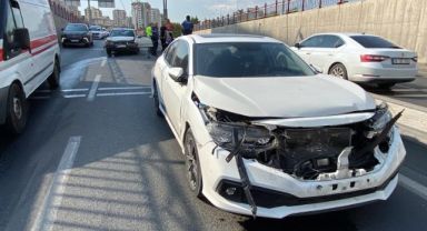 Kayseri'de zincirleme kaza: 3 otomobil birbirine girdi