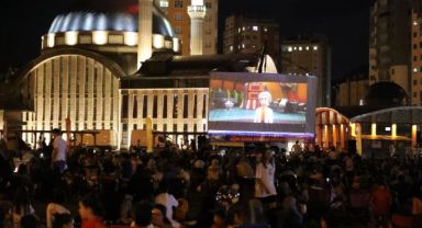 Melikgazi Belediyesi Yaz Sineması Etkinlikleriyle Nefes Aldırıyor