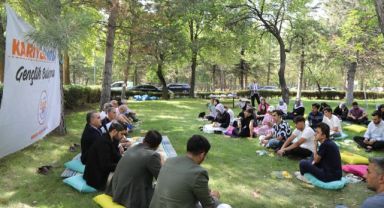 Milletvekili Cıngı ve Rektör Altun öğrenciler ile bir araya geldi