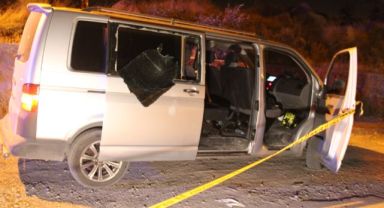 Tabancayla vurdular, araçla alıp sokakta bıraktılar