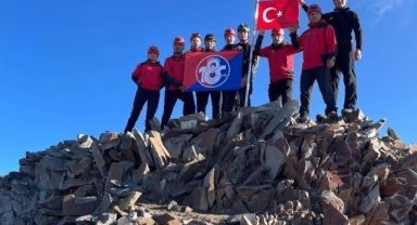 JAK Timlerinden Erciyes’e zirve tırmanışı