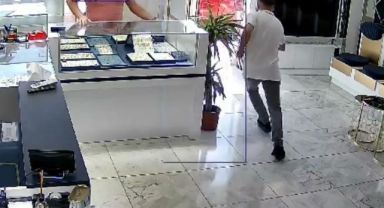77 bin TL'lik ziynet eşyasını çalmak istedi; yakayı ele verdi