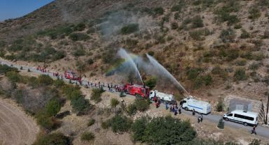 Dağ yangını tatbikatı gerçeğini aratmadı