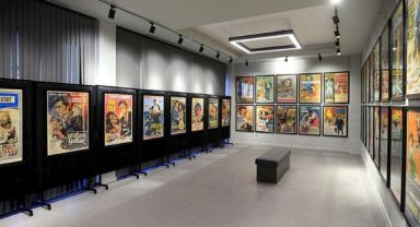  Milyonlarca kişiyi beyaz perdede buluşturan Yeşilçam film afişleri koleksiyon oldu