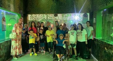 Özel öğrenciler, Hayvanat Bahçesi ve Bilim Merkezi’nde doyasıya eğlendi